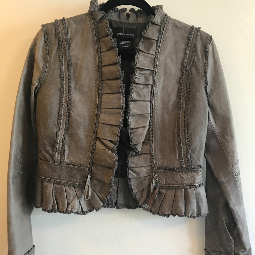 GRAY LEATHER COAT / MODA INTERNATIONAL / SIZE S